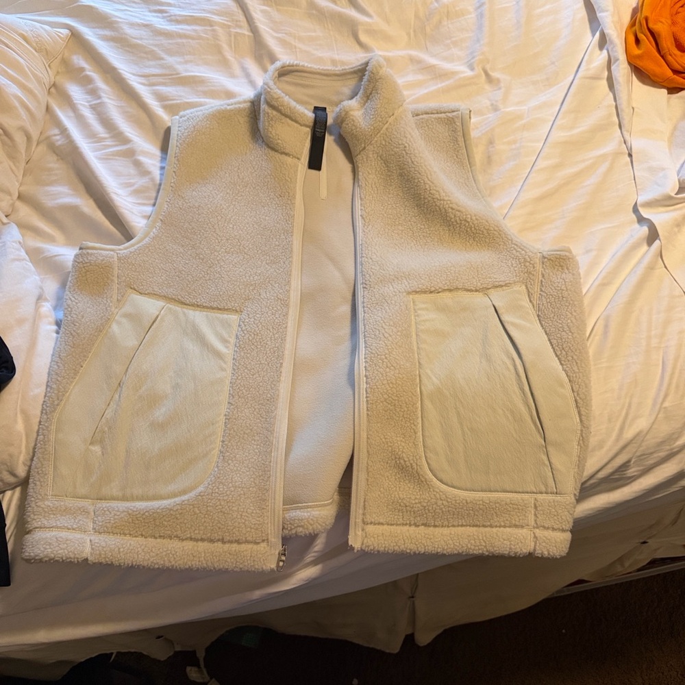 Lululemon Athletica Cream Vest